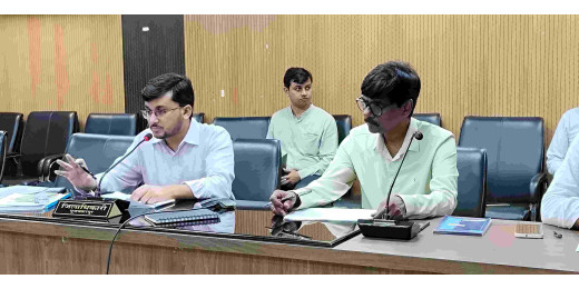 जिलाधिकारी ने म्यूटेशन मामलों के निष्पादन में तेजी लाने के दिए सख्त निर्देश
